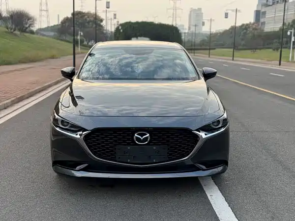 Mazda 3 Axela 2021