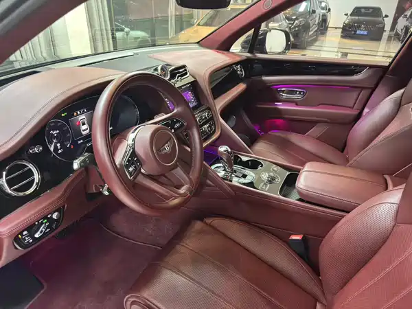Bentley Bentayga 2022