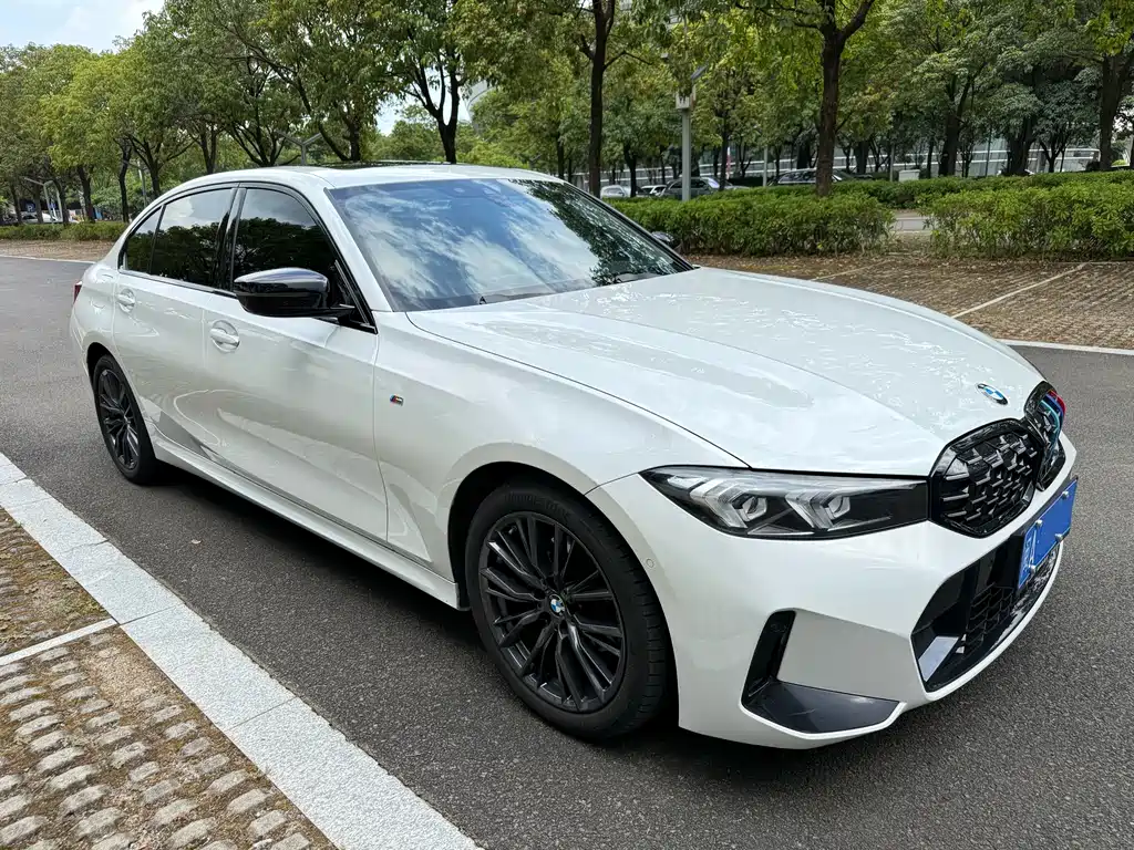 BMW 3 Series 2023