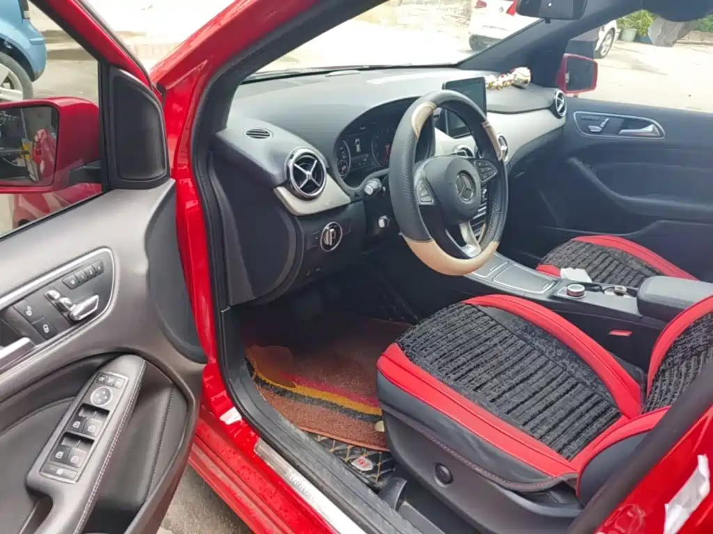 Mercedes-Benz B-Class 2017 — фото 16