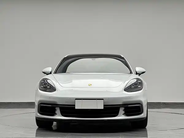 Porsche Panamera 2019