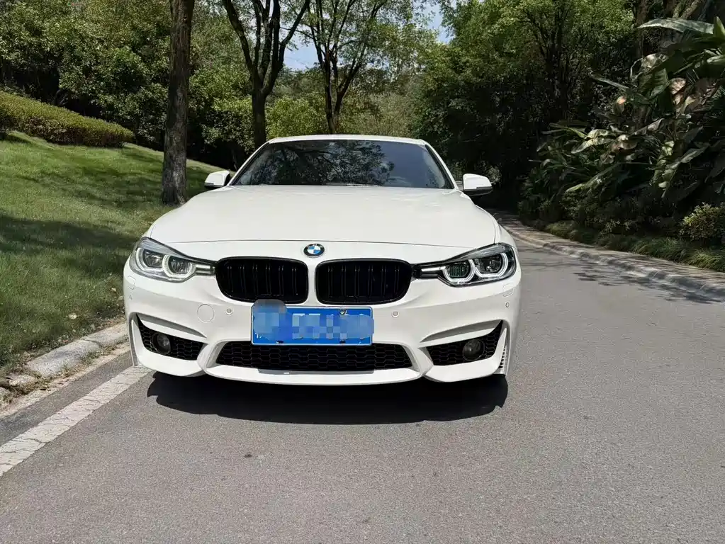 BMW 3 Series 2018 — фото 2