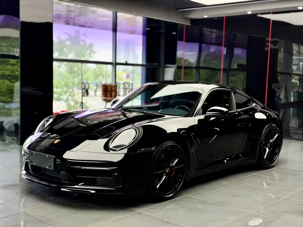 Porsche 911 2023