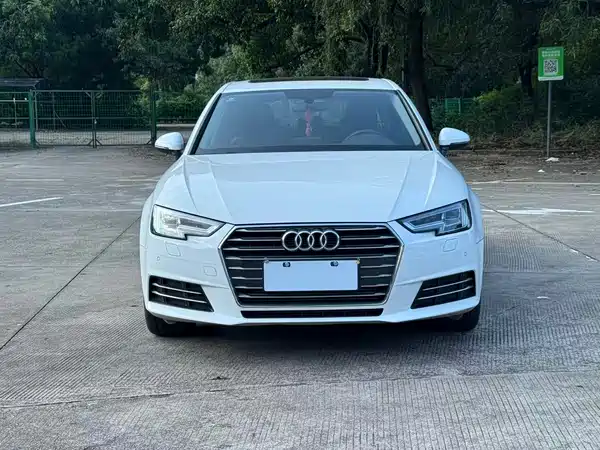 Audi A4L 2018