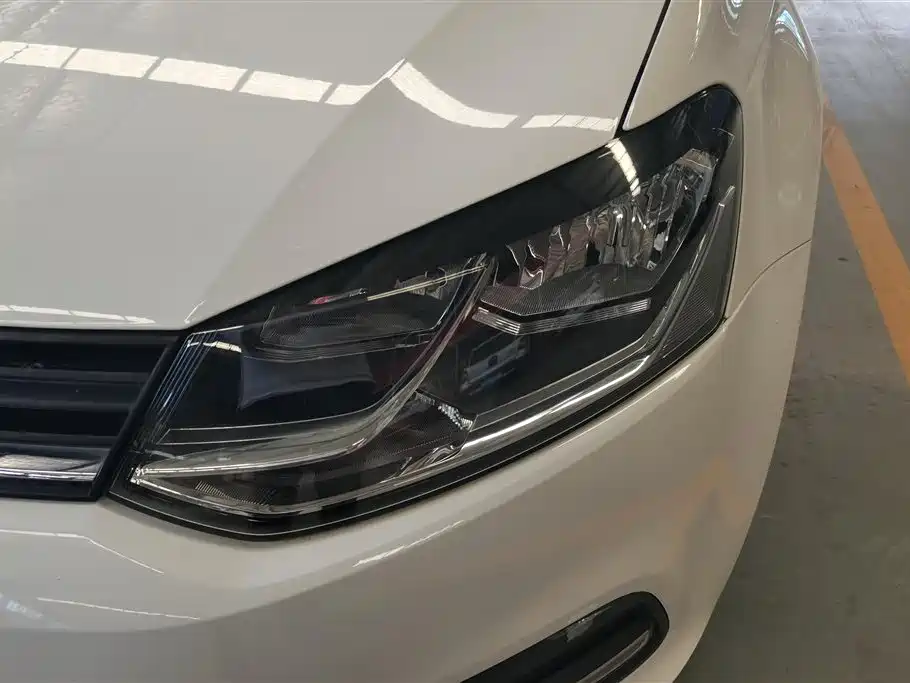 Volkswagen Polo 2014