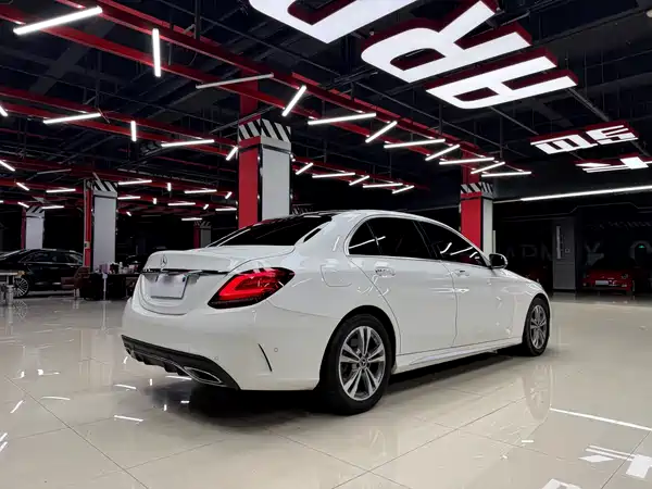 Mercedes-Benz C-Class 2020