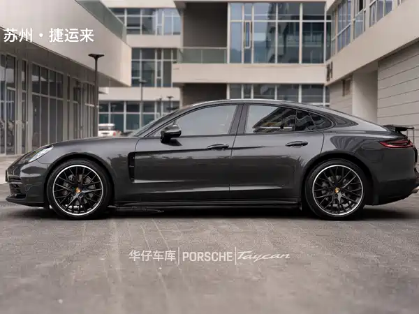 Porsche Panamera 2019