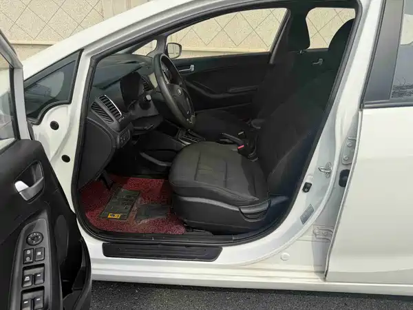 Kia K3S 2015