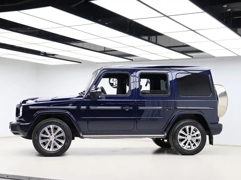 Mercedes-Benz G-Class 2024 — фото 32