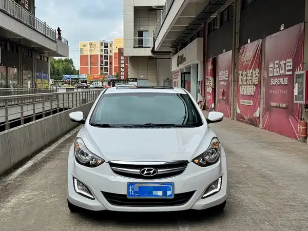 Hyundai Elantra Langdong 2015