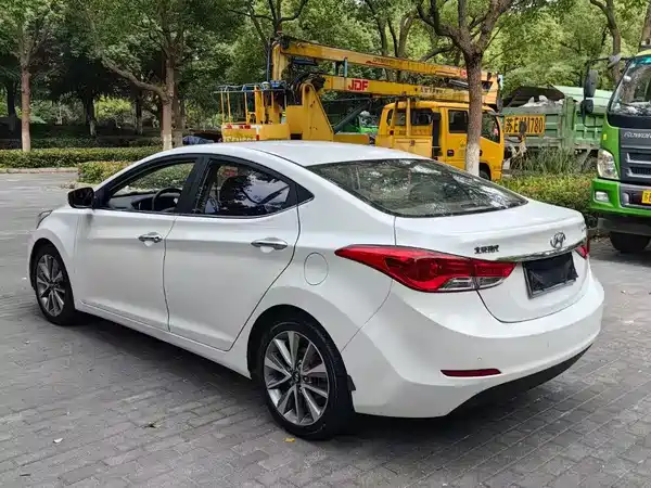 Hyundai Elantra Langdong 2017