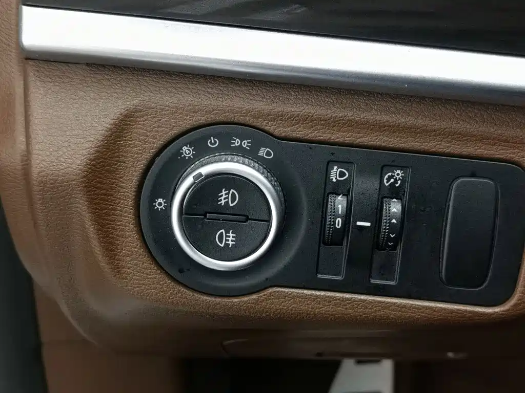 Haval H7 2017 — фото 21