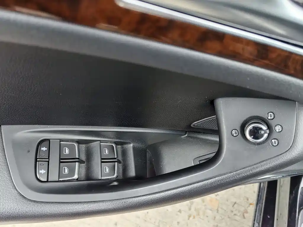 Audi A6L 2015 — фото 21