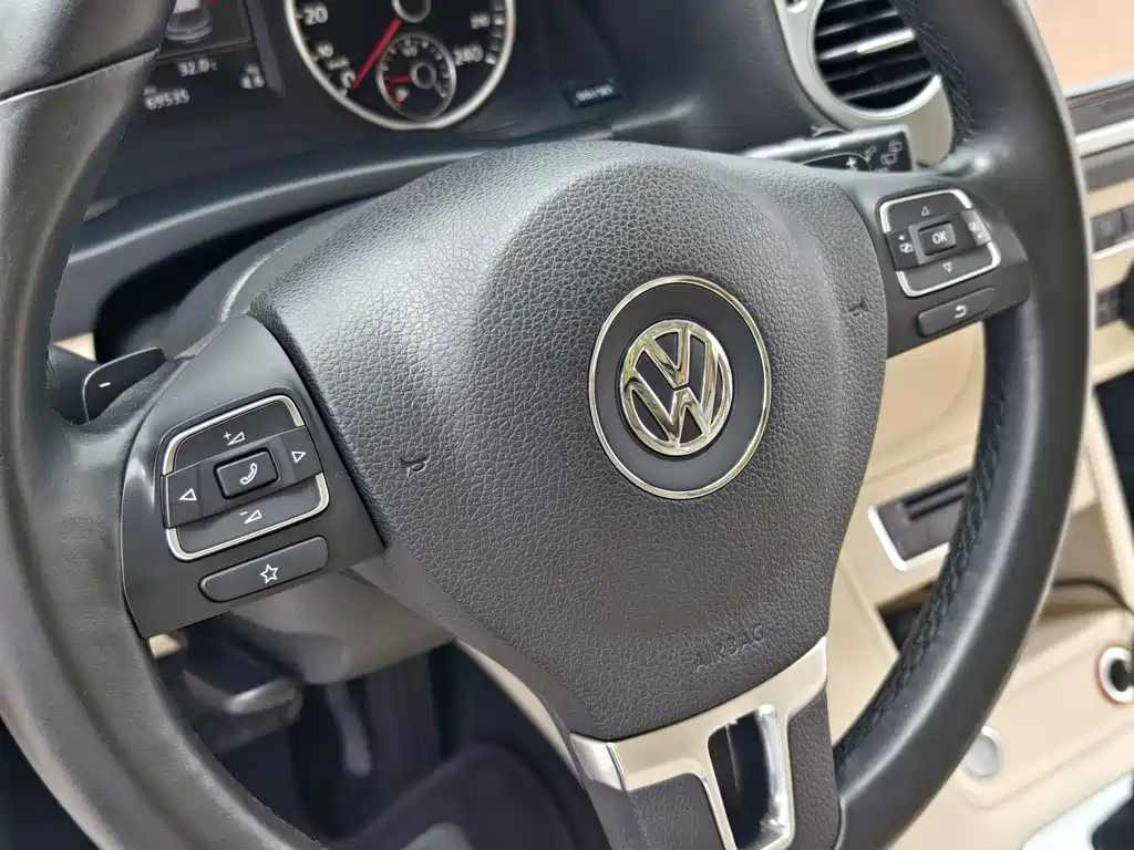 Volkswagen Tiguan 2015 — фото 22