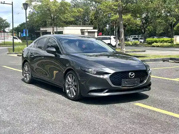 Mazda 3 Axela 2021