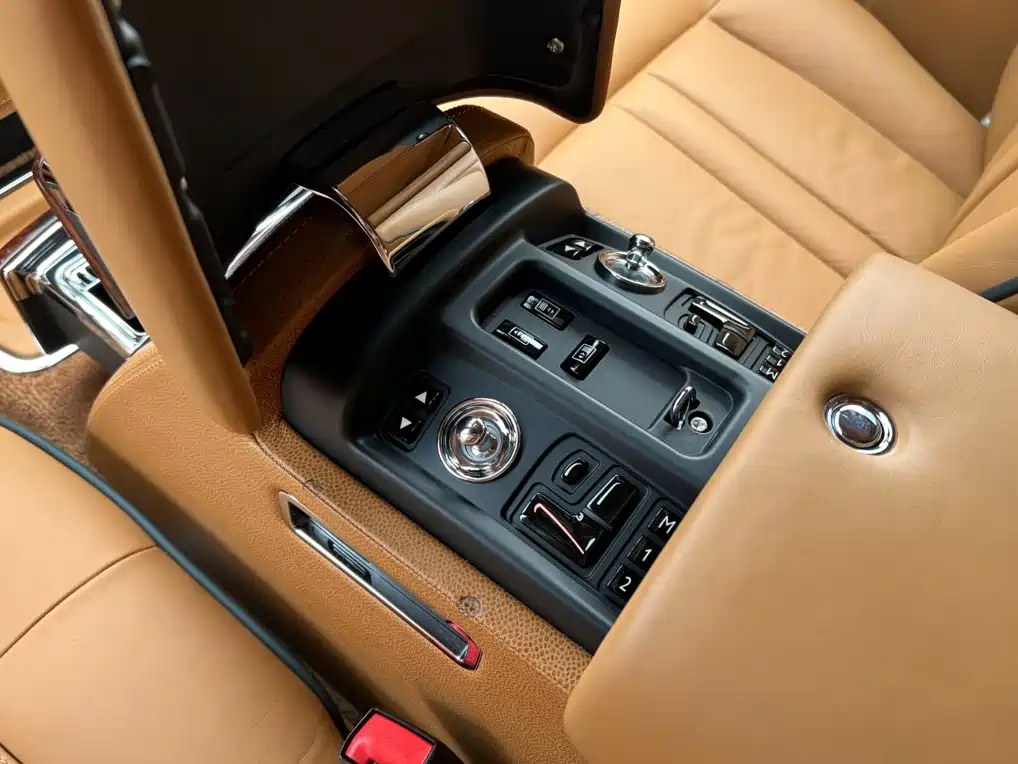 Rolls-Royce Phantom 2014 — фото 16