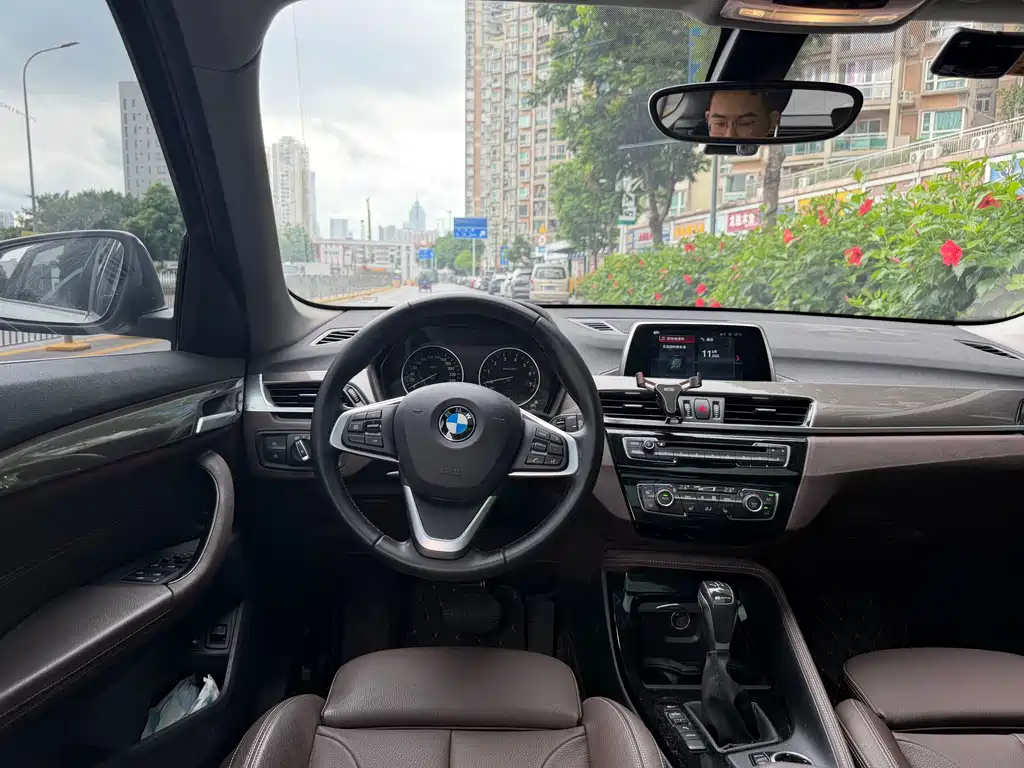 BMW X1 New Energy 2018 — фото 11