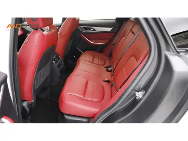 Jaguar F-PACE 2024