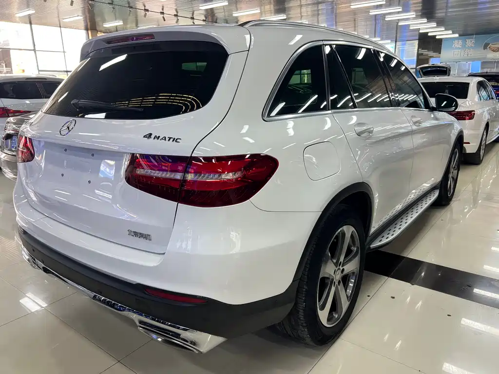Mercedes-Benz GLC 2016 — фото 9