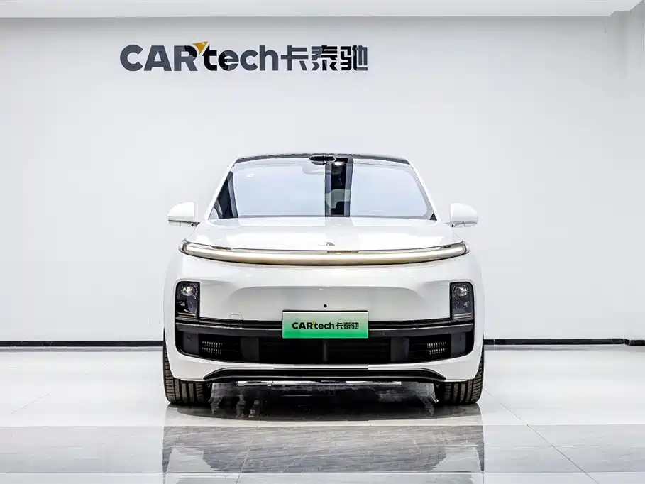 Li Auto Li L8 2025