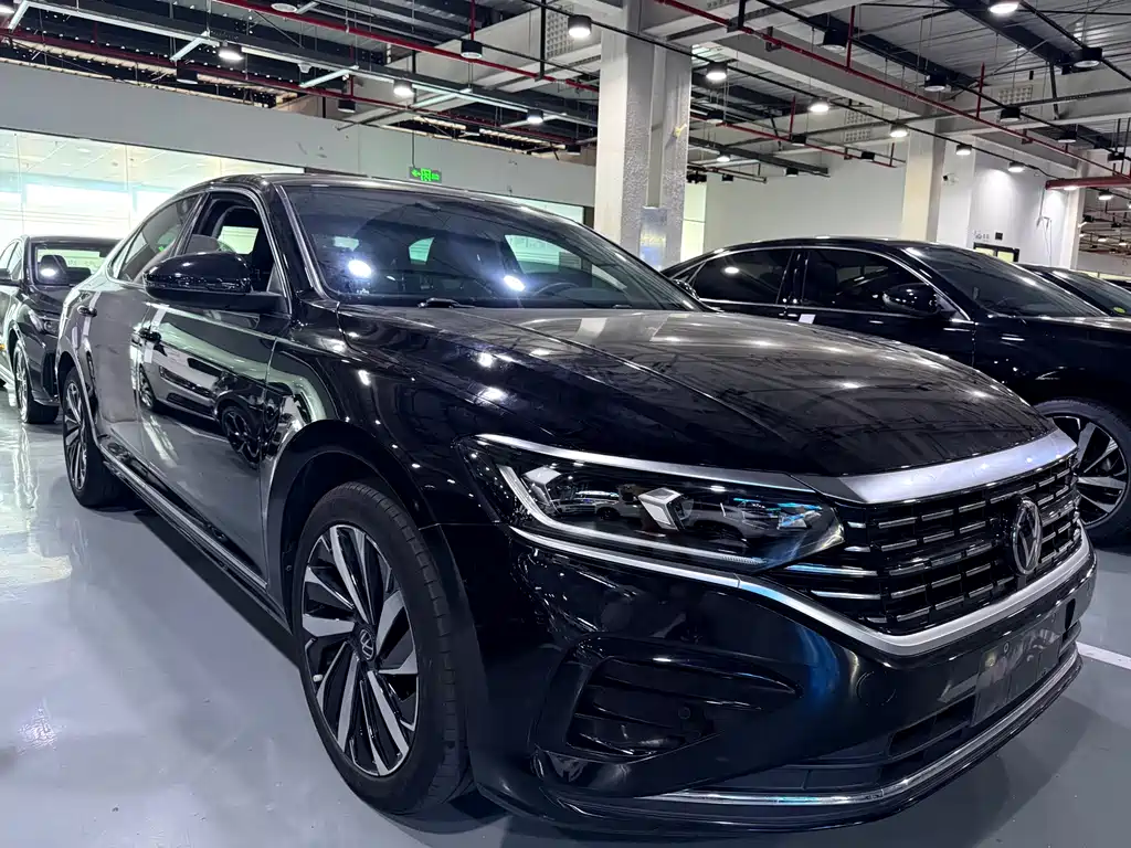 Volkswagen Passat 2023