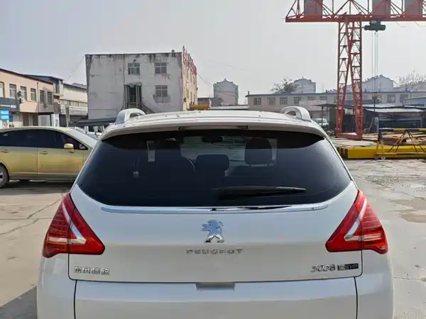 Peugeot 3008 2015
