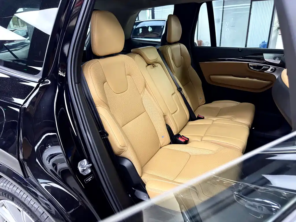 Volvo XC90 2016 — фото 17