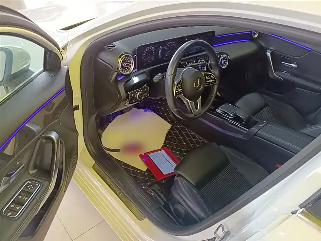 Mercedes-Benz A-Class 2020 — фото 16