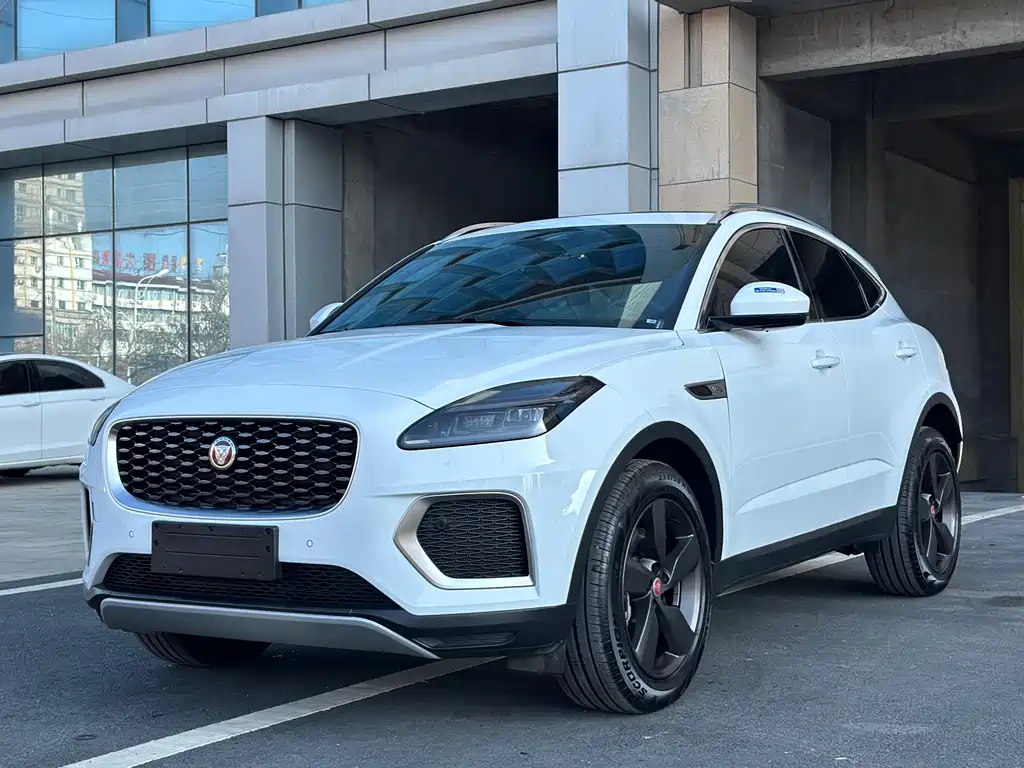 Jaguar E-PACE 2025 — фото 1