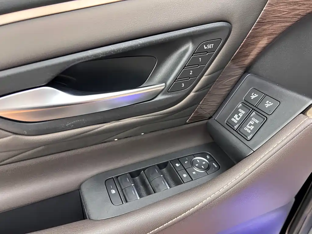 Toyota Alphard 2024 — фото 15
