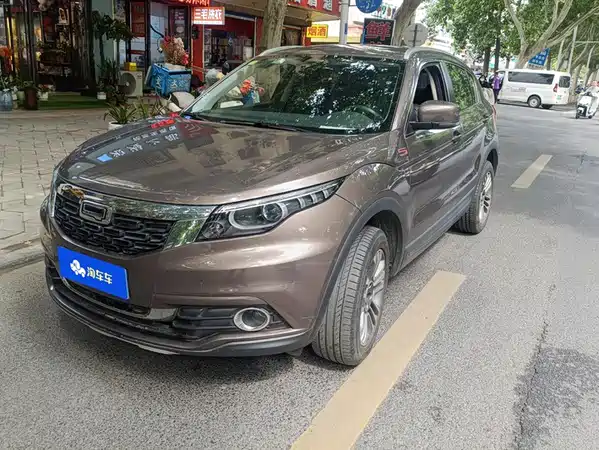 Qoros 5 2018