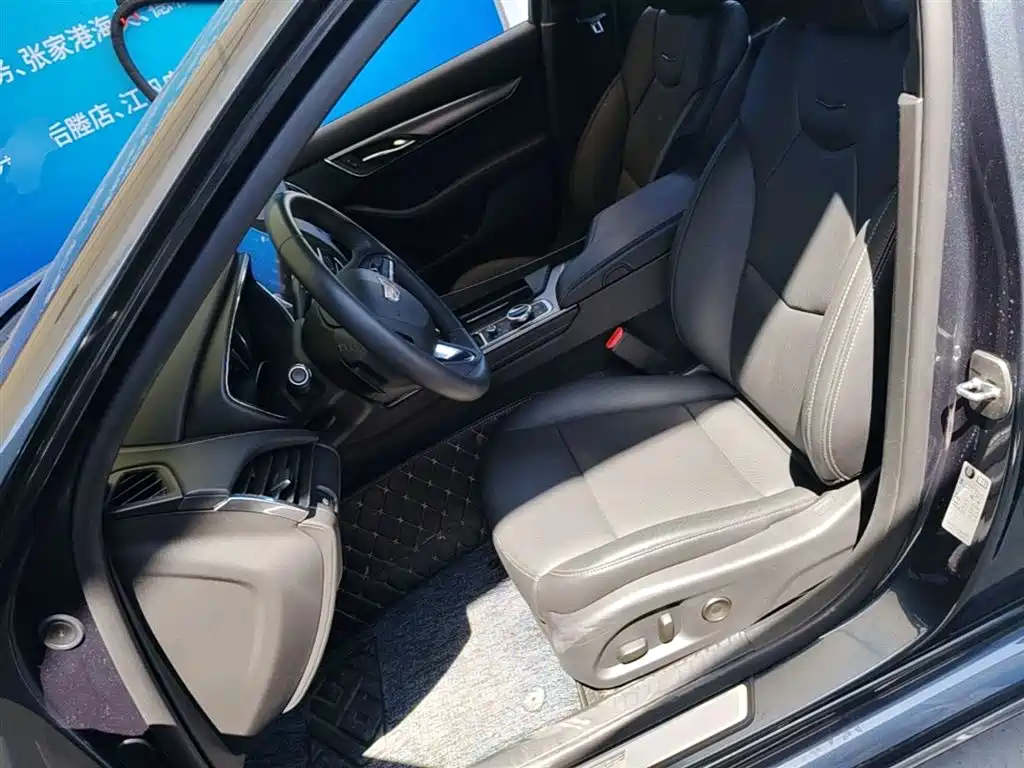 Cadillac CT5 2022 — фото 15