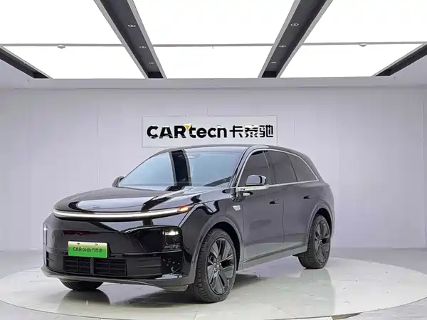 Li Auto L6 2025