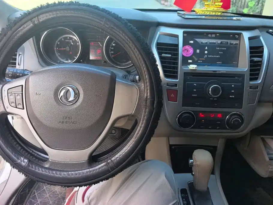Dongfeng Fengshen A60 2014 — фото 12