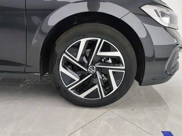 Volkswagen Sagitar 2026