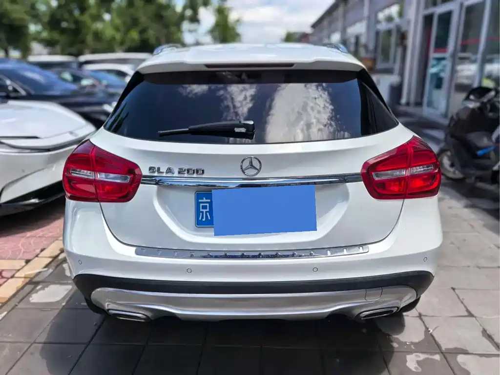 Mercedes-Benz GLA 2015
