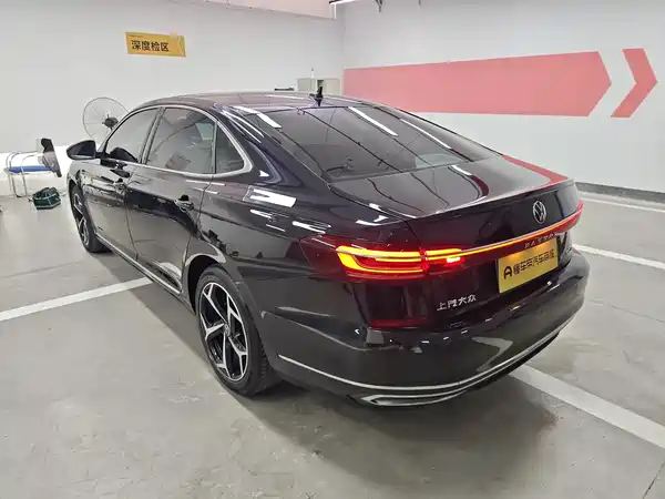 Volkswagen Passat 2023