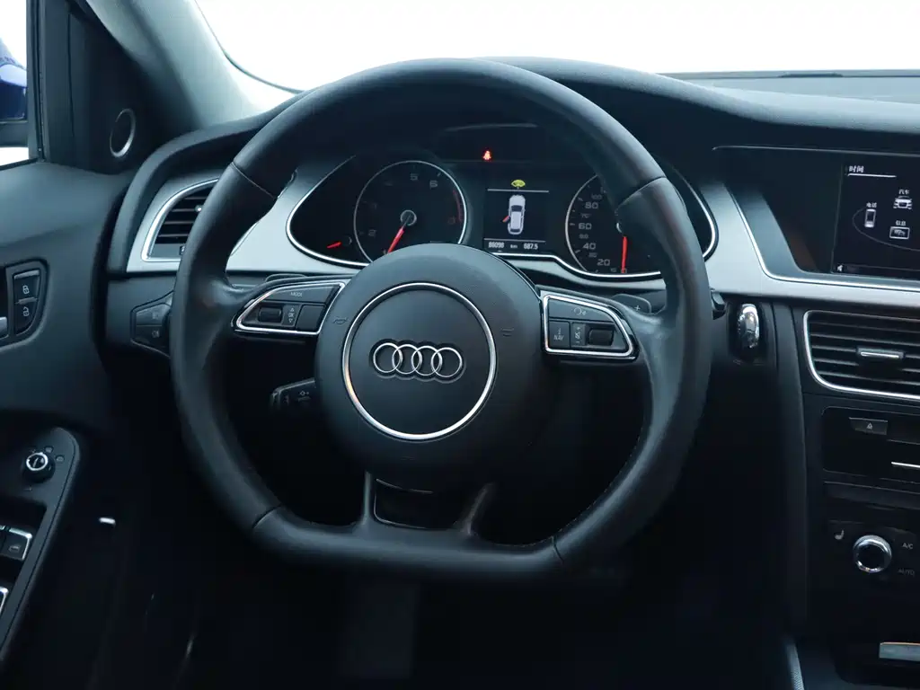 Audi A4 2015 — фото 16