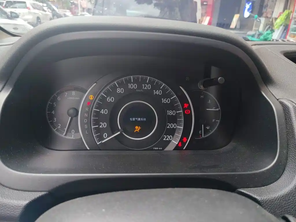 Honda CR-V 2015 — фото 12