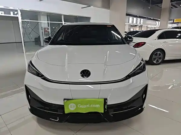 Volkswagen Distinctive 06 2025