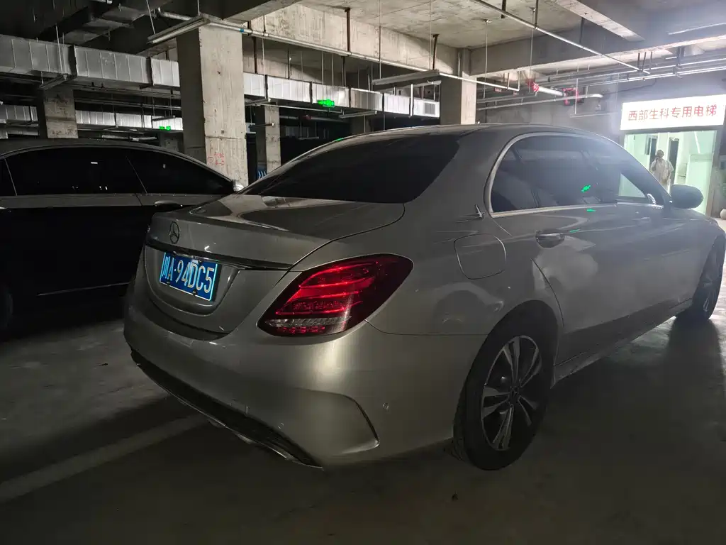 Mercedes-Benz C-Class 2018
