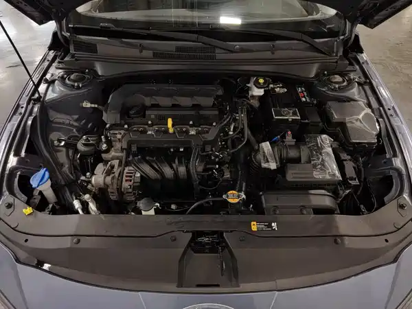 Hyundai Elantra 2024