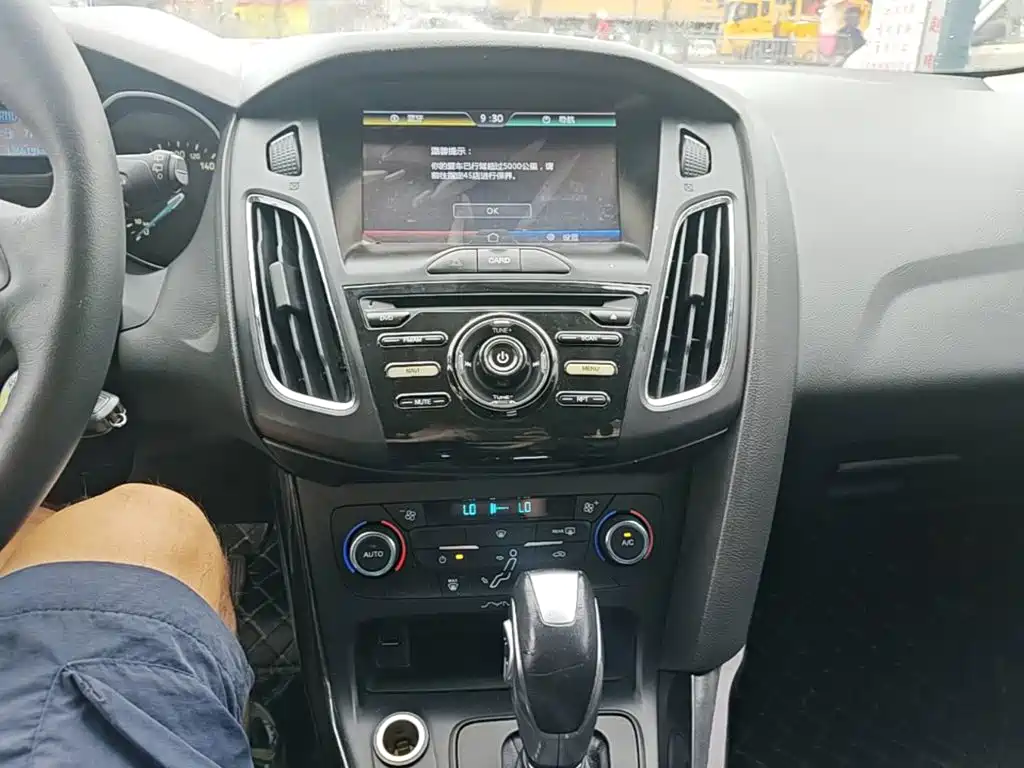 Ford Focus 2016 — фото 13
