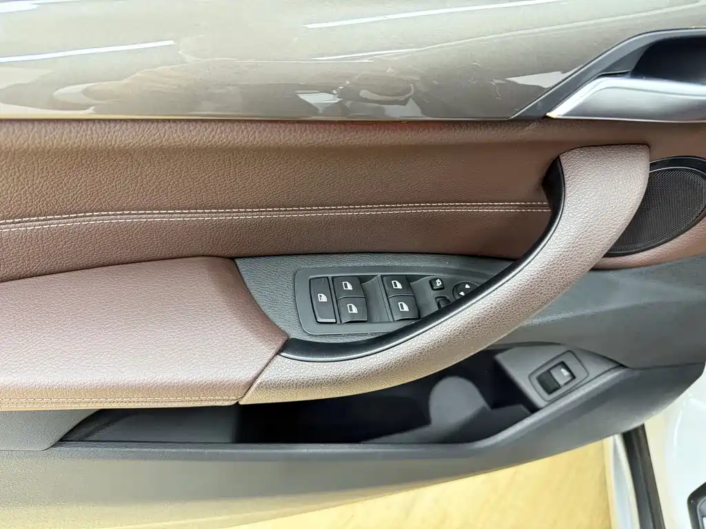 BMW X1 2019 — фото 11