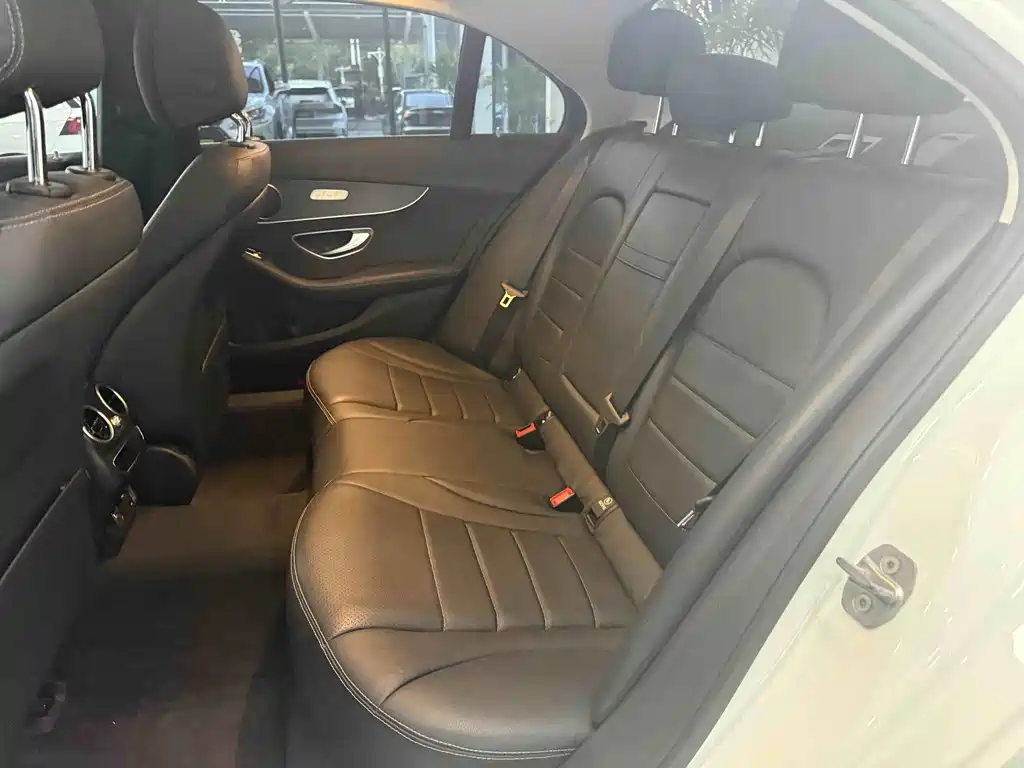 Mercedes-Benz C-Class 2021 — фото 12