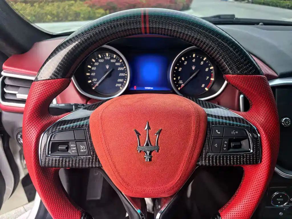 Maserati Ghibli 2014 — фото 12