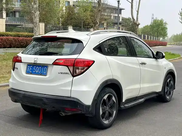 Honda Vezel 2016