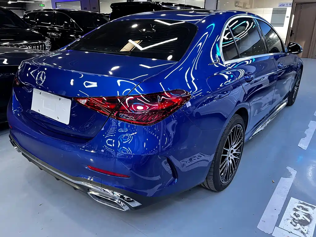 Mercedes-Benz C-Class 2023 — фото 19