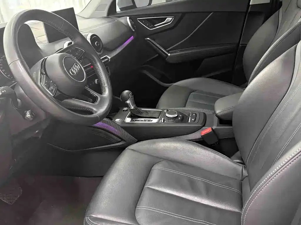 Audi Q2L 2022 — фото 10