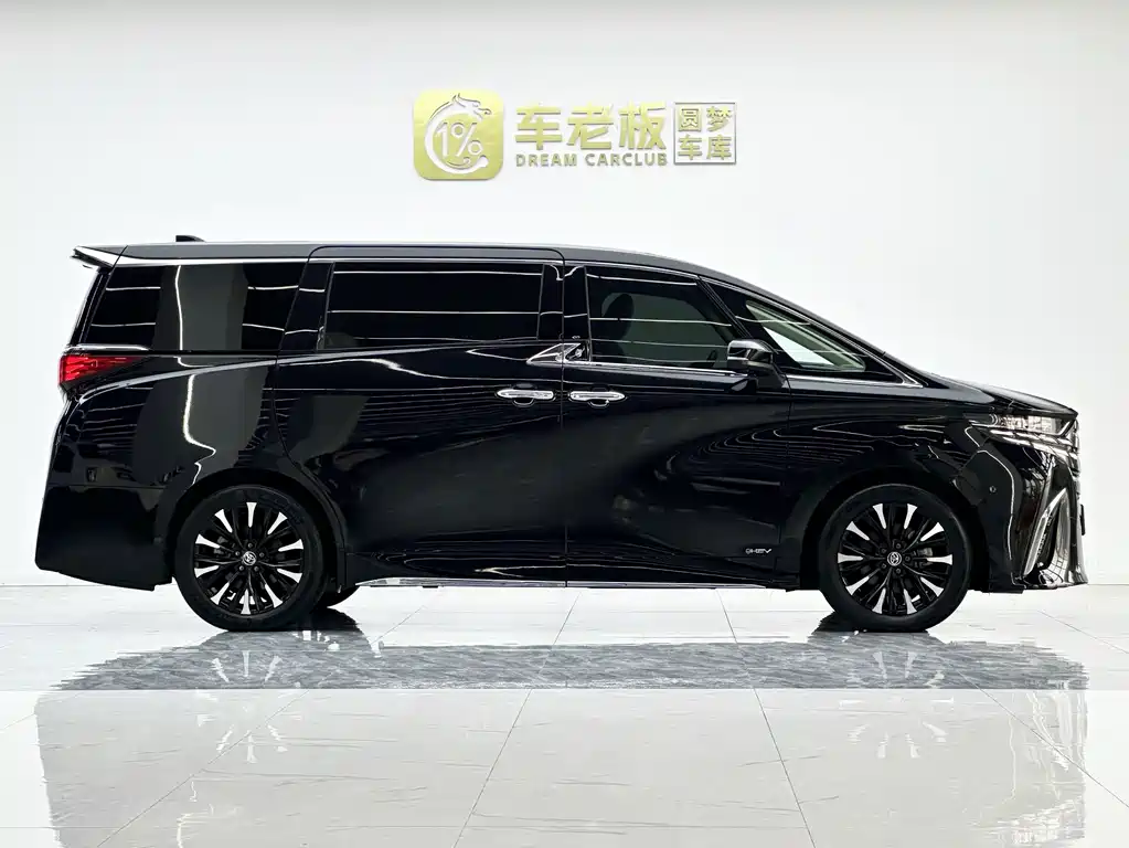 Toyota Alphard 2024